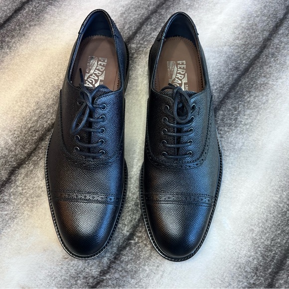 Salvatore Ferragamo Toby Cap Toe Black Oxford main image 9